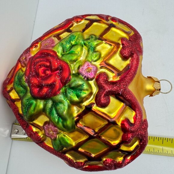 Handcrafted Heart-Shaped Glass Ornament Red Rose Floral Gold Base Red Glitter 4" - Picture 3 of 9